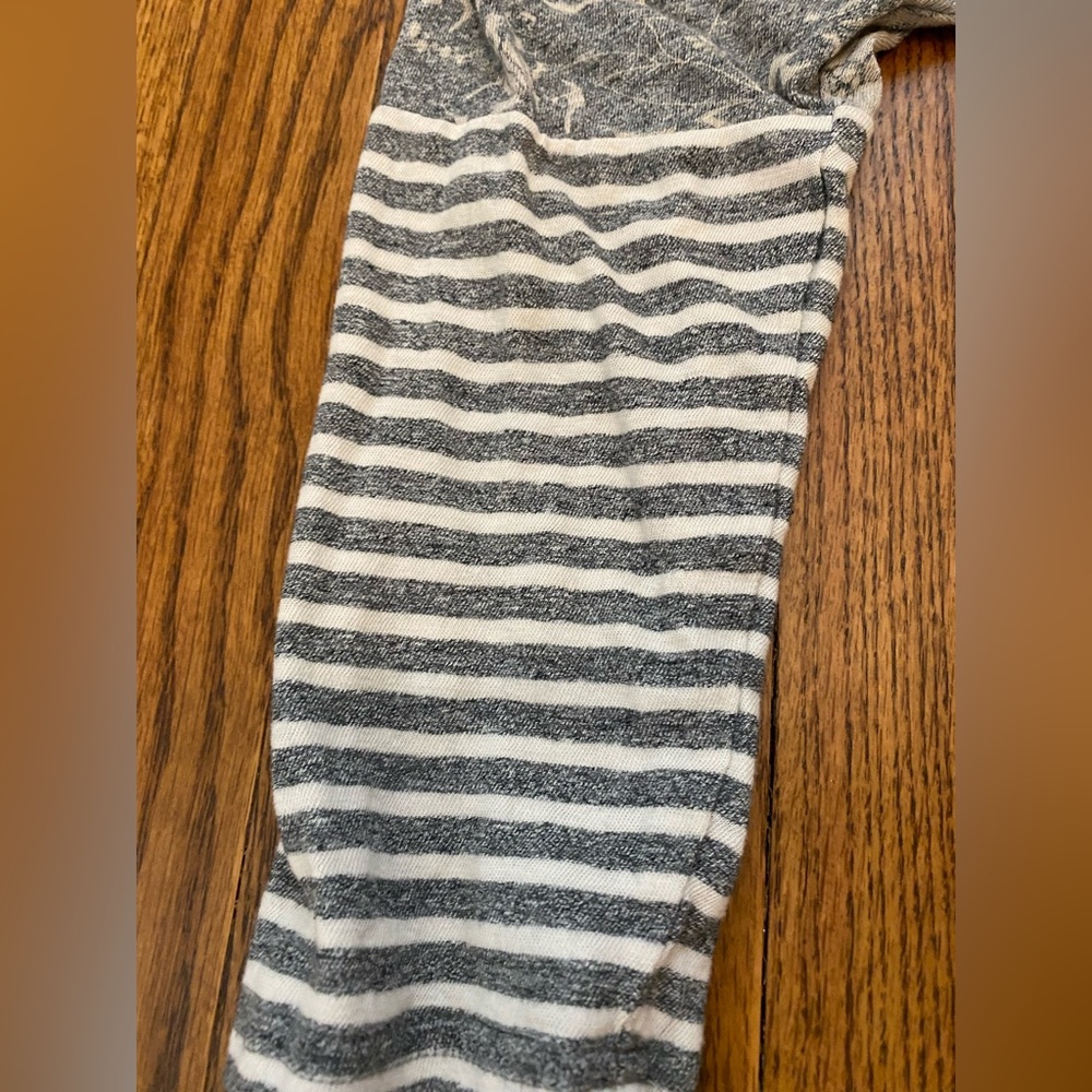 J Crew Heather Grey Stripe Floral Baseball 3/4 Tee - Picture 4 of 8